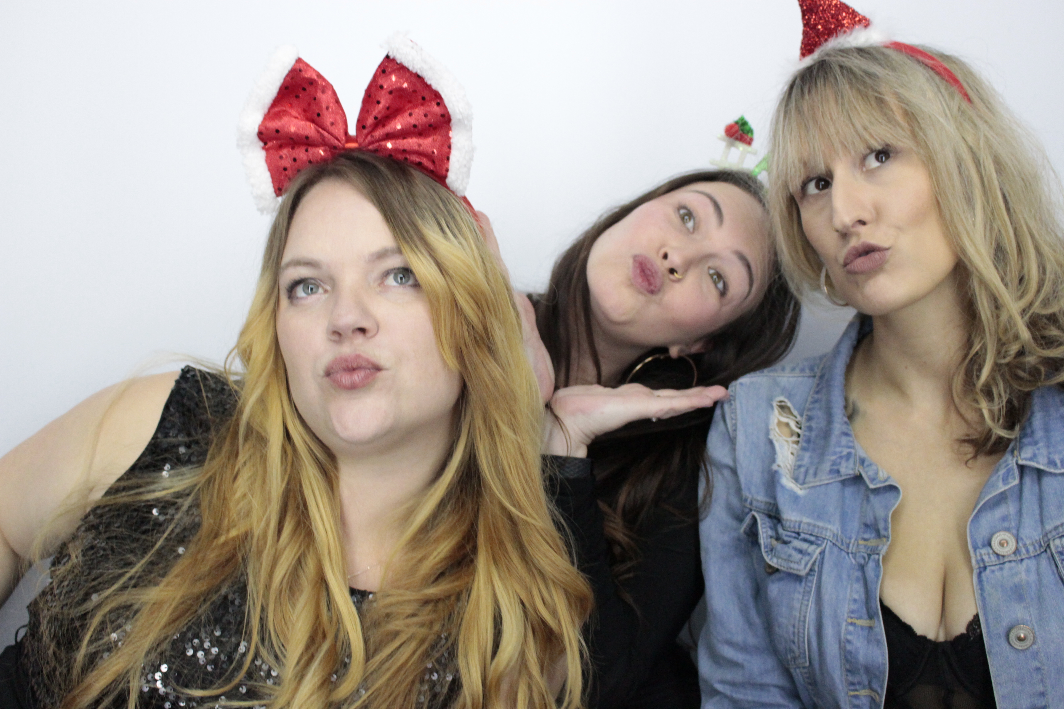 Fittleworth Medical Christmas Party | View more photos from the event at gallery.myphotoboothexperience.co.uk/u/MyPhotoBoothExperienceLtd/Fittleworth-Medical-Christmas-Party